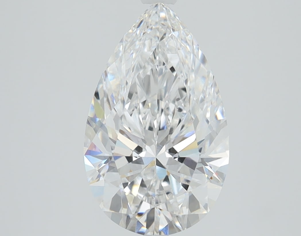 Loose Diamond - PEAR 2.05ct D VVS1: Loose Diamond - PEAR 2.05ct D VVS1 Source: This is a real non-mined Diamond that has been grown in a lab Shape: PEAR Carats: 2.05 Color: D Clarity: VVS1 Certification: GIA Condition: Pre-Owned PLEASE 