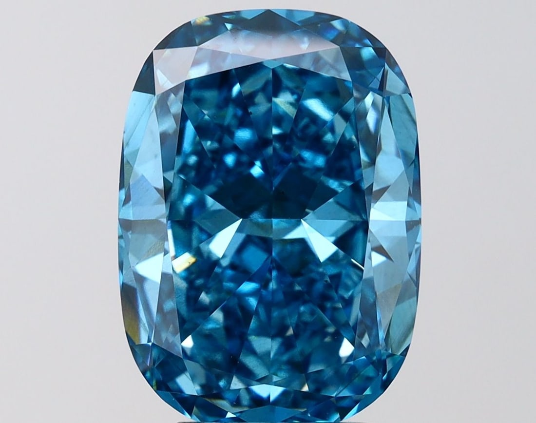 Loose Diamond - CUSHION MODIFIED 6.4ct Fancy Vivid Blue VS2: Loose Diamond - CUSHION MODIFIED 6.4ct Fancy Vivid Blue VS2 Source: This is a real non-mined Diamond that has been grown in a lab Shape: CUSHION MODIFIED Carats: 6.4 Color: Fancy Vivid Blue Certificat