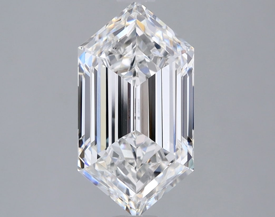 Loose Diamond - DUTCH MARQUISE 2.08ct E VVS2: Loose Diamond - DUTCH MARQUISE 2.08ct E VVS2 Source: This is a real non-mined Diamond that has been grown in a lab Shape: DUTCH MARQUISE Carats: 2.08 Color: E Clarity: VVS2 Certification: IGI Conditio