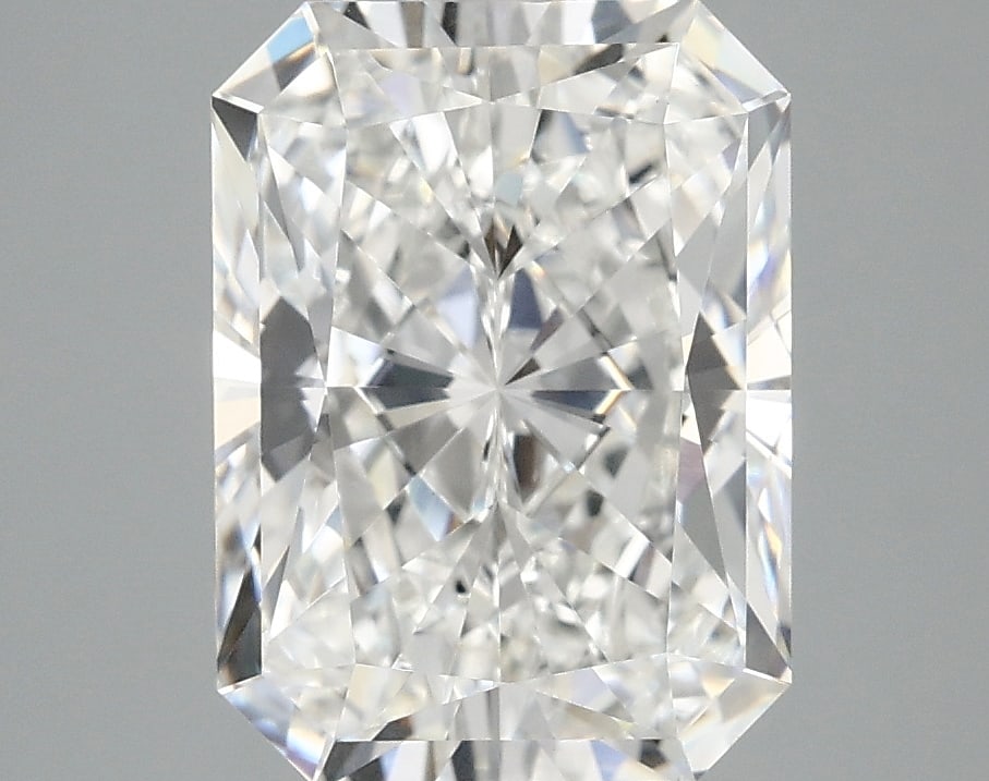 Loose Diamond - RADIANT 3.78ct F VS1: Loose Diamond - RADIANT 3.78ct F VS1 Source: This is a real non-mined Diamond that has been grown in a lab Shape: RADIANT Carats: 3.78 Color: F Clarity: VS1 Certification: IGI Condition: Pre-Owned PLE