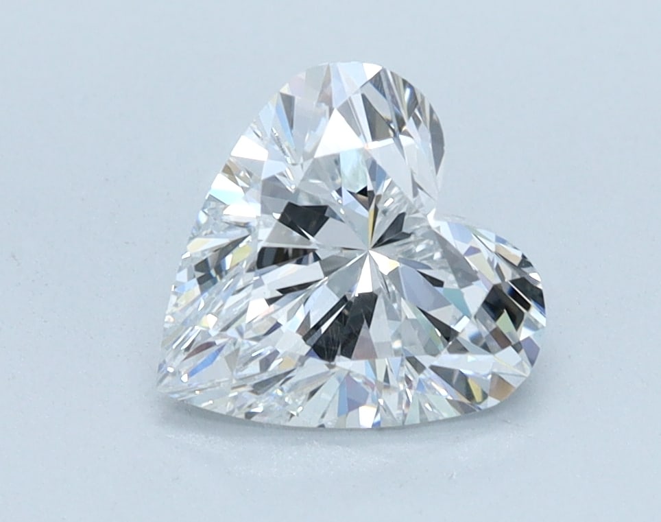 Loose Diamond - HEART 1.07ct D VS2: Loose Diamond - HEART 1.07ct D VS2 Source: This is a real non-mined Diamond that has been grown in a lab Shape: HEART Carats: 1.07 Color: D Clarity: VS2 Certification: IGI Condition: Pre-Owned PLEASE 