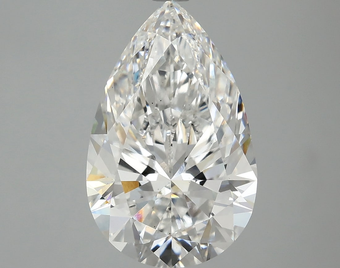 Loose Diamond - PEAR 4.84ct E VS2: Loose Diamond - PEAR 4.84ct E VS2 Source: This is a real non-mined Diamond that has been grown in a lab Shape: PEAR Carats: 4.84 Color: E Clarity: VS2 Certification: IGI Condition: Pre-Owned PLEASE NO