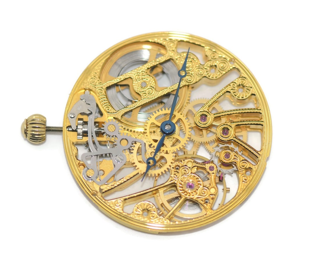Maurice Lacroix 37mm Swiss Watch Movement: Maurice Lacroix 37mm Swiss Watch Movement This is a pre-owned Maurice Lacroix movement, crafted in Switzerland and designed for compatibility with Maurice Lacroix watches. The movement has a size of 3