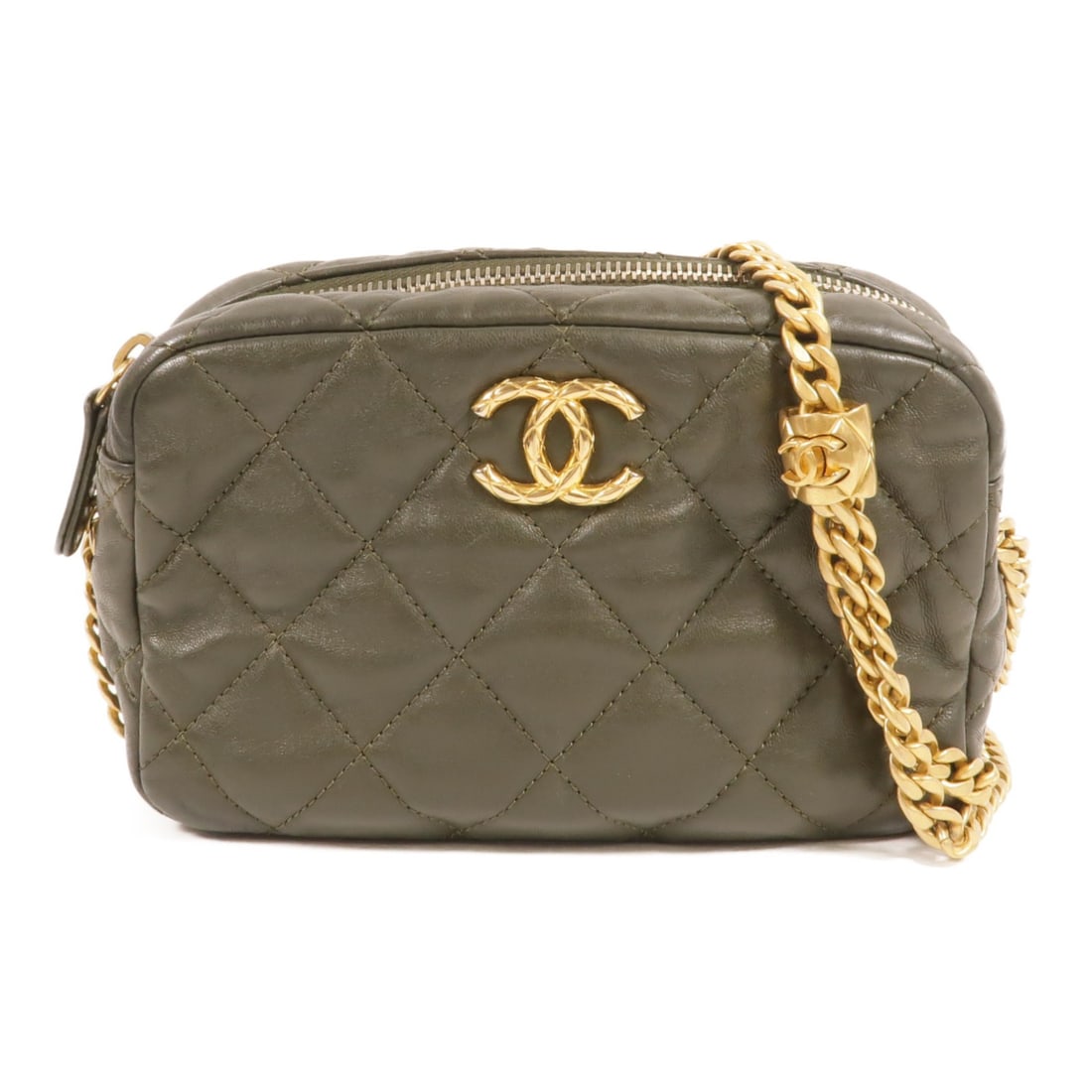 CHANEL CC Camera Shoulder Bag Green Calfskin Gold Ball GHW: CHANEL CC Camera Shoulder Bag Green Calfskin Gold Ball GHW A CHANEL camera-style shoulder bag in green calfskin leather with gold-tone hardware and a gold ball detail. It features one interior card po