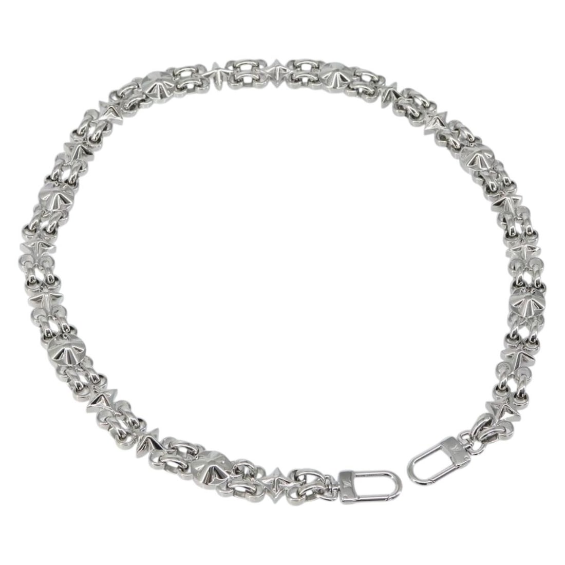 Louis Vuitton Silver Metal Shoulder Strap Chain 25.6 in: Louis Vuitton Silver Metal Shoulder Strap Chain 25.6 in Louis Vuitton chain shoulder strap in silver metal, made in France. The item is for women and is described as a shoulder strap accessory. It is 