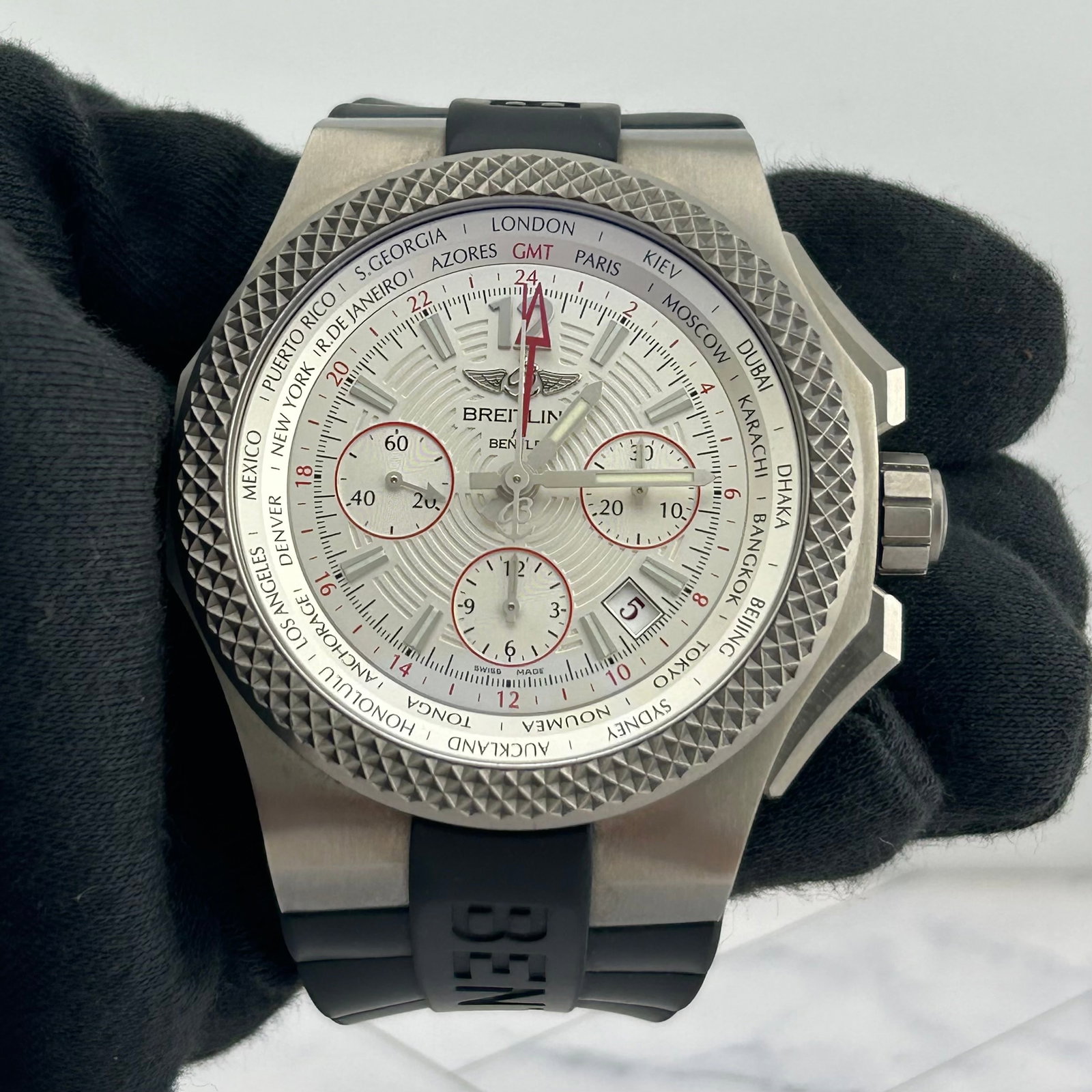 Breitling Bentley GMT Mens Watch Ref. EB0433 EB043335 G801 Rubber Strap (1 of 6)
