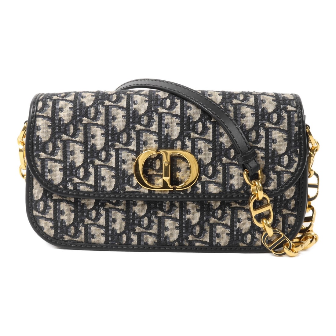 Dior M9260 30 Montaigne Avenue chain shoulder bag blue canvas: Dior M9260 30 Montaigne Avenue chain shoulder bag blue canvas Chain shoulder bag in blue canvas with a turn-lock closure and chain shoulder strap. It features one outside open pocket, two inside open 