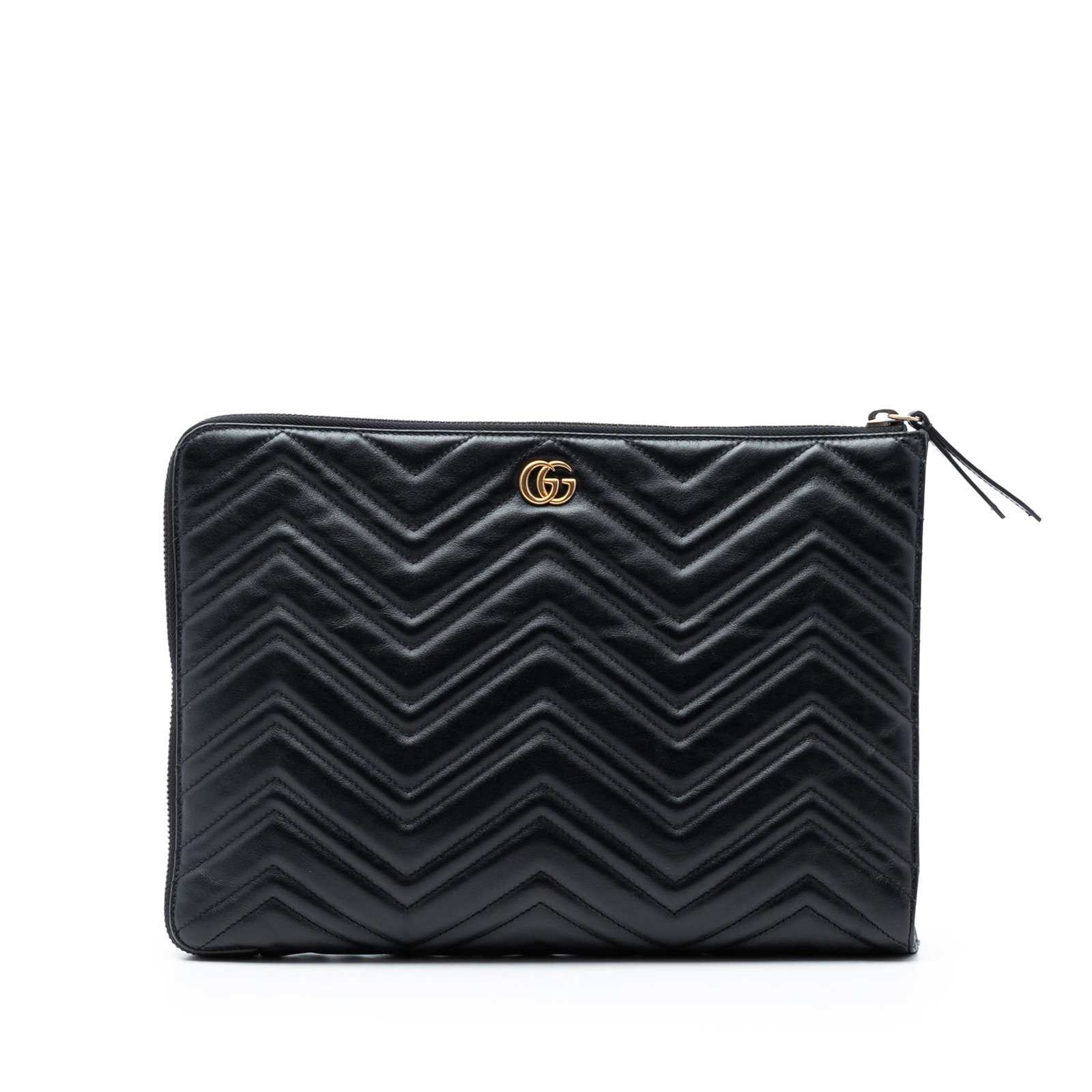 Gucci GG Marmont black quilted leather zip clutch: Gucci GG Marmont black quilted leather zip clutch Gucci GG Marmont Matelasse Leather Portfolio Clutch in black quilted leather. This clutch features a top zip closure and an interior zip pocket. Condi