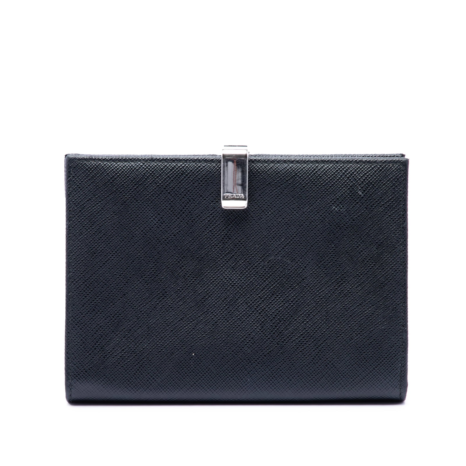 Prada Saffiano Leather Small Bifold Wallet Black: Prada Saffiano Leather Small Bifold Wallet Black Prada Saffiano Bifold Small Wallet in black leather, made in Italy. This small wallet features a saffiano leather body, a flap with top metal closure, 