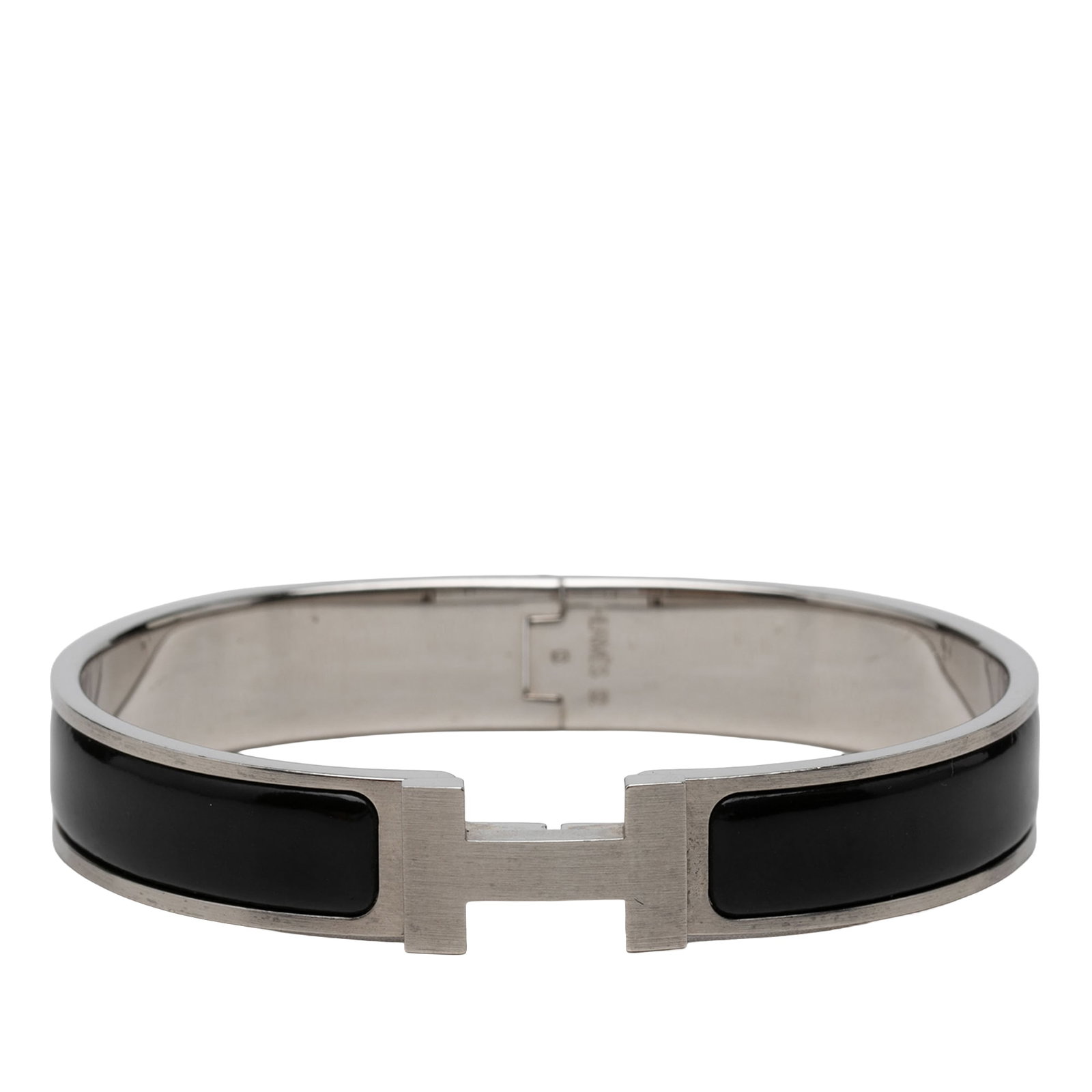 Hermes Clic H GM narrow enamel bracelet in black: Hermes Clic H GM narrow enamel bracelet in black Hermes Narrow Enamel Clic H Bracelet GM with an enamel body, palladium-plated metal accents, and a metal clasp closure. Made in France. Condition AB wi