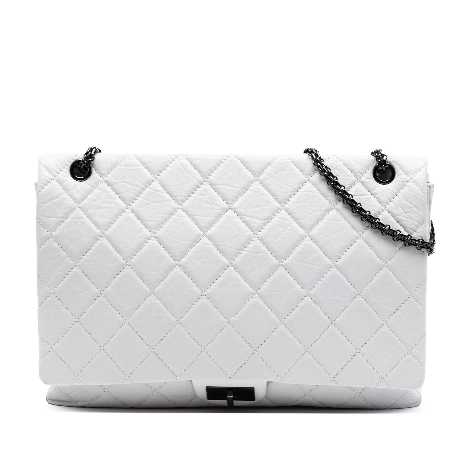 Chanel Reissue 2.55 Maxi Single Flap Shoulder Bag White Leather: Chanel Reissue 2.55 Maxi Single Flap Shoulder Bag White Leather Chanel Maxi Quilted Aged Calfskin Reissue 2.55 Single Flap shoulder bag in white leather. This bag features quilted aged calf leather, c