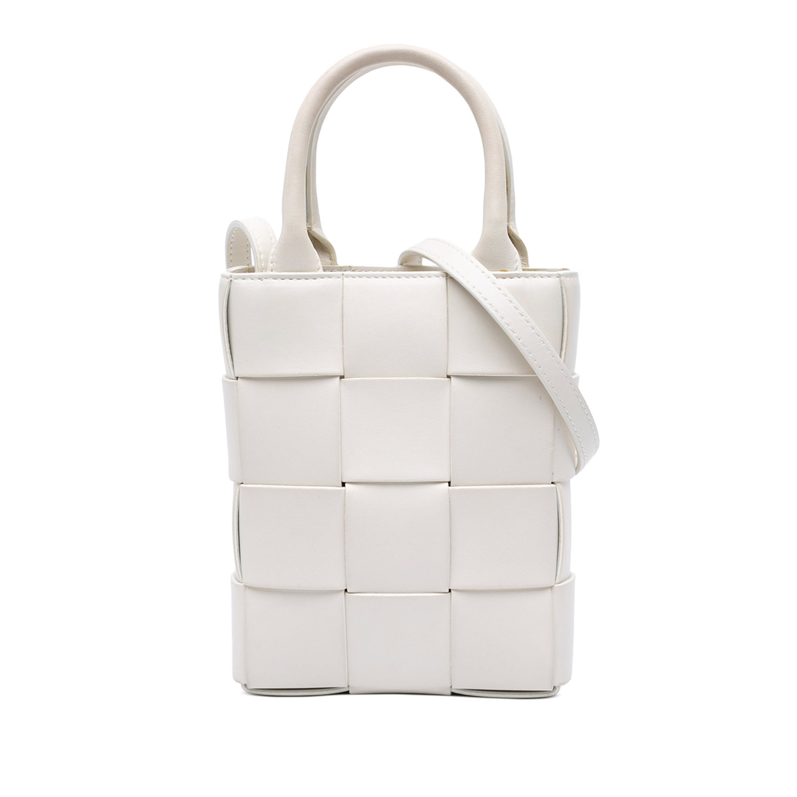 Bottega Veneta Cassette Mini Maxi Intrecciato Nappa Tote: Bottega Veneta Cassette Mini Maxi Intrecciato Nappa Tote This Bottega Veneta Mini Maxi Intrecciato Nappa North South Casette Tote is crafted in white woven nappa leather with rolled top handles, a fla