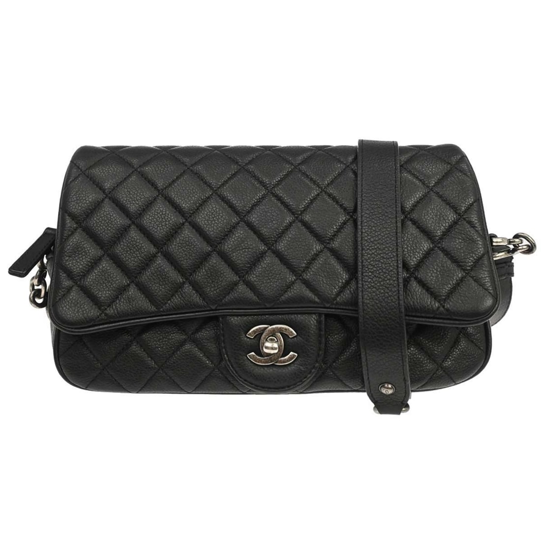 CHANEL Casual Rock Medium Shoulder Bag Black Leather: CHANEL Casual Rock Medium Shoulder Bag Black Leather Chanel shoulder bag in black caviar skin leather with a casual rock style. This medium bag features a shoulder strap, an exterior in good condition