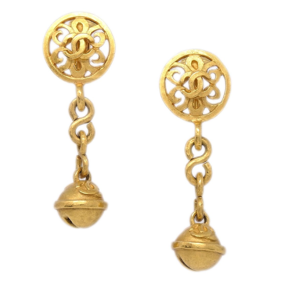 Chanel 95P Gold Plated Clip On Bell Drop Earrings: Chanel 95P Gold Plated Clip On Bell Drop Earrings Clip-on Chanel dangle earrings in gold-plated metal with a drop silhouette. Marked 95P and made in France, this pair is presented in very good conditi