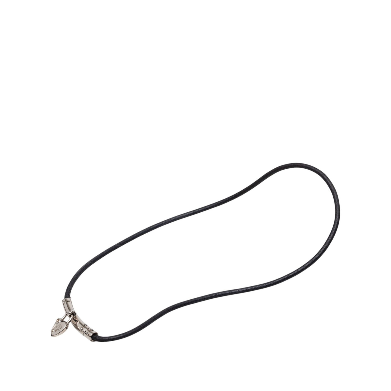 Hermes Vive L Idee Heart Padlock Leather Choker Necklace: Hermes Vive L Idee Heart Padlock Leather Choker Necklace Hermes Vive L Idee heart padlock choker necklace with a leather body, palladium-plated pendant, and barrel clasp closure. Made in France. Condi