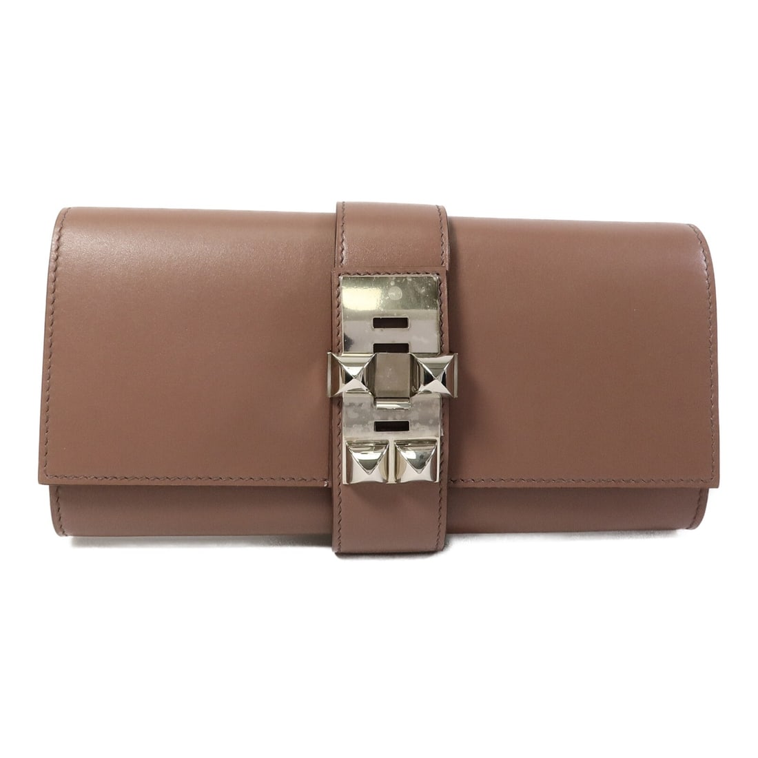 Hermes Medor 23 Tadelakt Calfskin Clutch Purple PHW: Hermes Medor 23 Tadelakt Calfskin Clutch Purple PHW Hermes Medor 23 clutch bag in Griolet Tadelakt leather with palladium-tone hardware. This women's clutch is crafted in France and features an open i