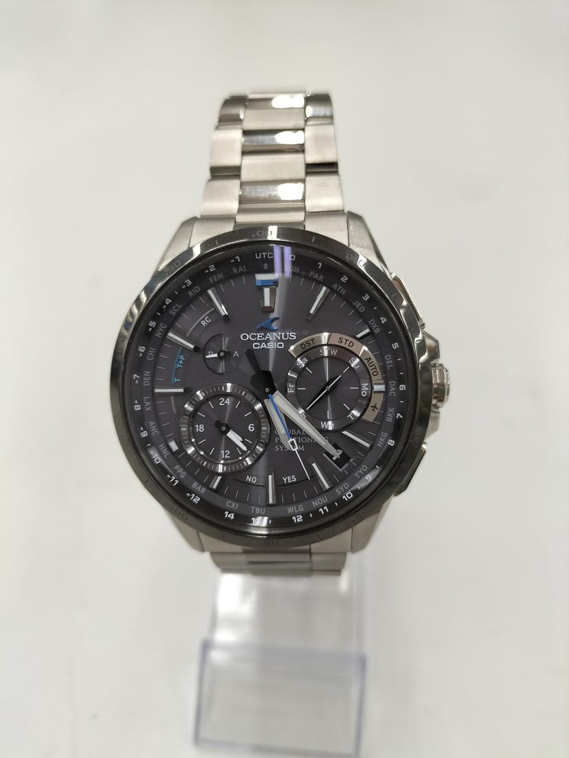 CASIO OCW-G1000 Oceanus men's solar radio wristwatch (1 of 10)
