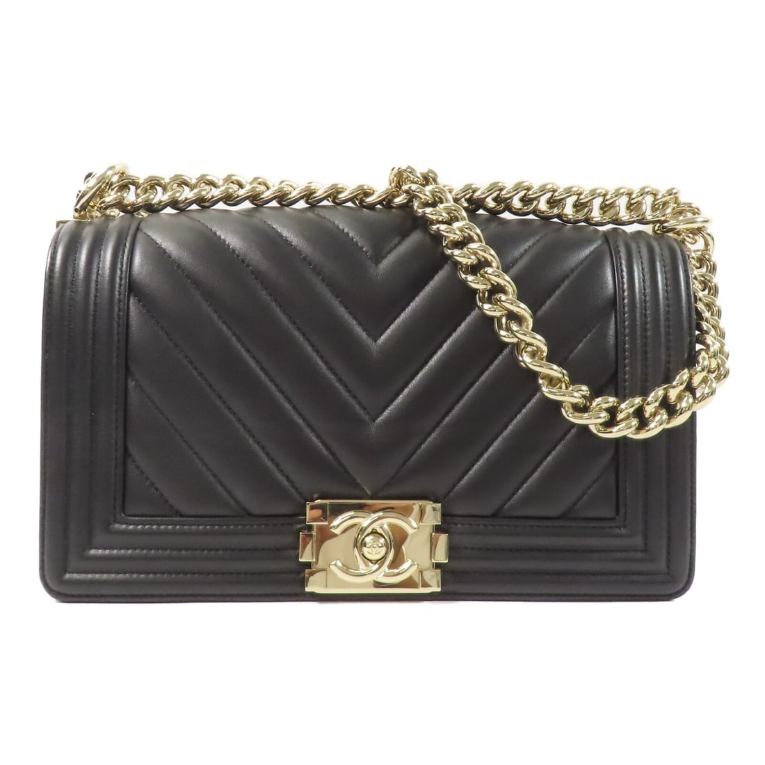 CHANEL Boy 25 A67086 Black Calfskin Chain Shoulder Bag: CHANEL Boy 25 A67086 Black Calfskin Chain Shoulder Bag CHANEL Boy 25 chain shoulder handbag in black calfskin (cowhide) with a black frame color and gold-tone hardware. It is a women's shoulder bag, m