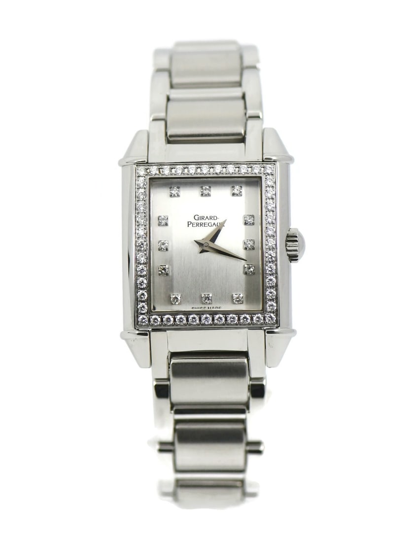 Girard-Perregaux Vintage 1945 Diamond Wristwatch Ref 2592 Steel Quartz: Girard-Perregaux Vintage 1945 Diamond Wristwatch Ref 2592 Steel Quartz Vintage Girard-Perregaux 1945 women's wristwatch with a stainless steel case and bracelet, round watch shape, Arabic numeral indi