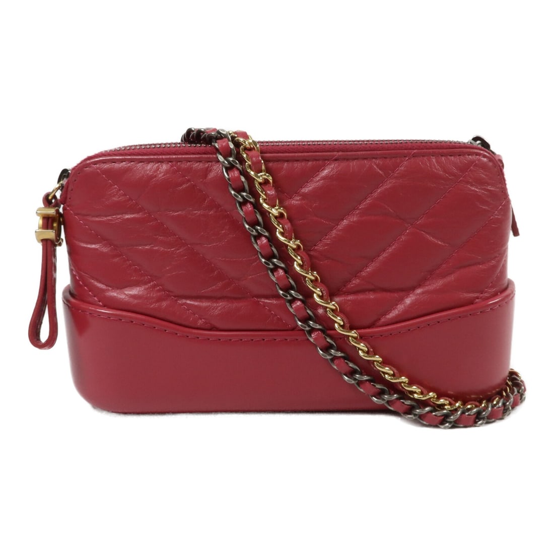 CHANEL Gabrielle WOC Red Lambskin Chain Shoulder Bag 260711: CHANEL Gabrielle WOC Red Lambskin Chain Shoulder Bag 260711 CHANEL Gabrielle WOC chain shoulder bag in red lambskin leather. This women's shoulder bag features a compact wallet-on-chain style with zip