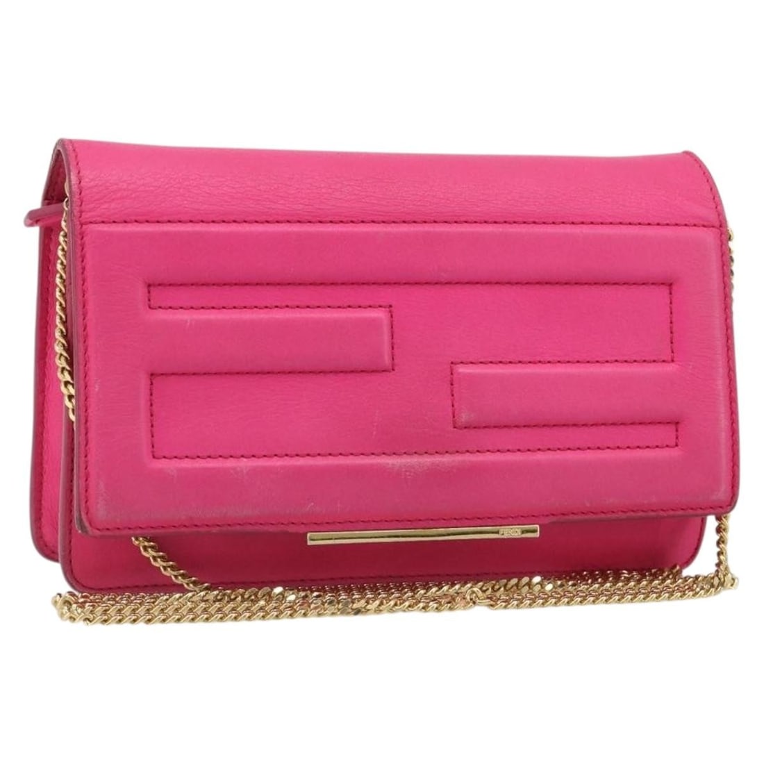 FENDI Leather Shoulder Bag Pink and Gold Chain Strap: FENDI Leather Shoulder Bag Pink and Gold Chain Strap Authentic Fendi chain shoulder bag in pink and gold leather. This women's shoulder bag is made in Italy and includes only the item shown; the origi