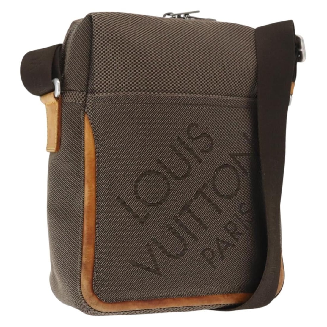 Louis Vuitton Damier Geant Sitadan Beige Canvas Shoulder Bag M93041: Louis Vuitton Damier Geant Sitadan Beige Canvas Shoulder Bag M93041 This LOUIS VUITTON Damier Geant Sitadan shoulder bag features a beige and sabre color scheme and is crafted from durable Damier Gean