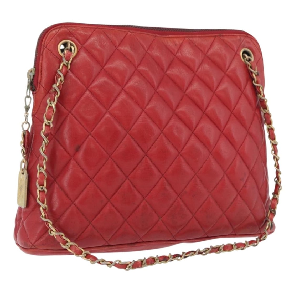CHANEL CC Matelasse Leather Shoulder Bag Red Gold Tone: CHANEL CC Matelasse Leather Shoulder Bag Red Gold Tone CHANEL Matelasse chain shoulder bag in red leather with gold-tone hardware. This shoulder bag was made in Italy and measures approximately W31 x 