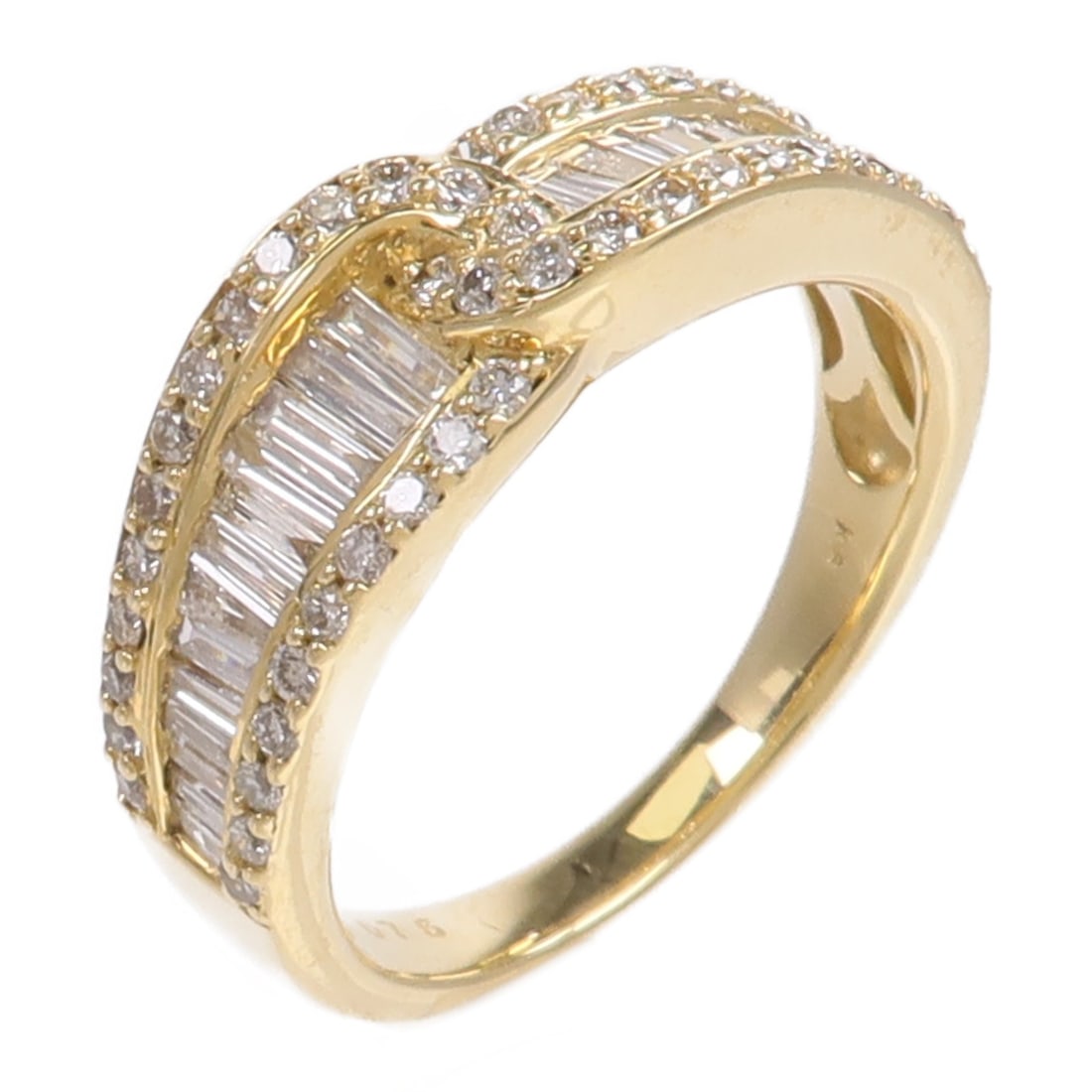 18K Yellow Gold Diamond Ring Size 6.25 for Women: 18K Yellow Gold Diamond Ring Size 6.25 for Women A women's diamond ring in 18K yellow gold, presented in a clear finish with a regular size 6.25 fit. The ring features diamond accents and is described