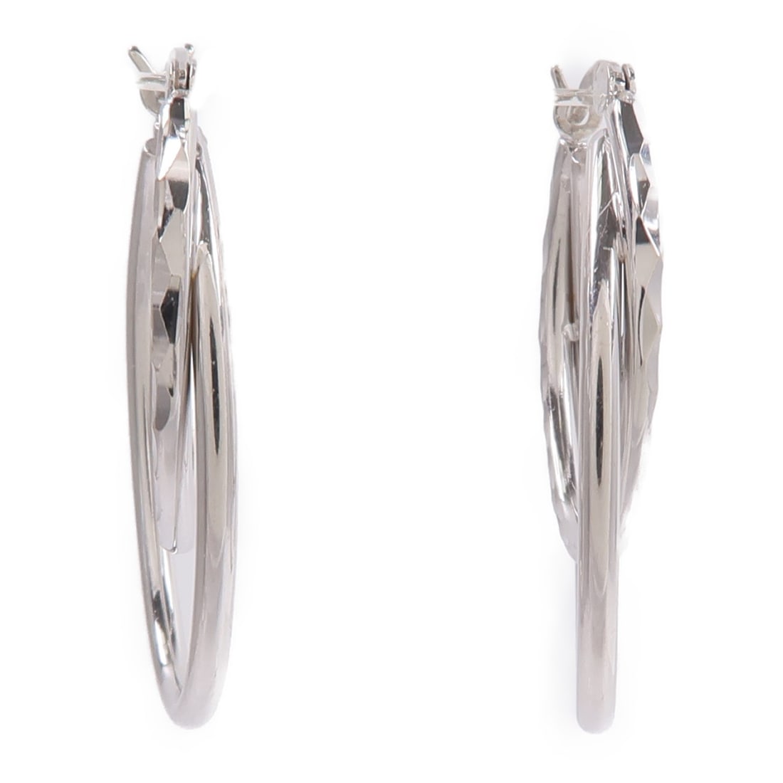 JEWELRY K18WG Pierced Earrings 18K White Gold Silver Tone: JEWELRY K18WG Pierced Earrings 18K White Gold Silver Tone Pierced earrings in K18WG white gold with a silver color finish, designed for women. The earrings are listed as having no main stone and are i