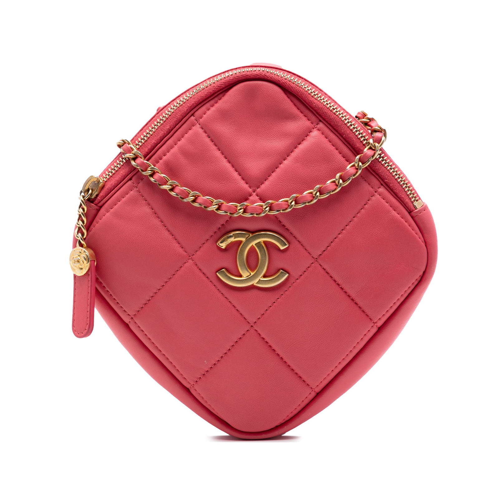Chanel CC Diamond Chain Clutch Pink Quilted Lambskin: Chanel CC Diamond Chain Clutch Pink Quilted Lambskin A Chanel crossbody clutch bag made with a lambskin leather body and a leather-woven chain strap. It features a top zip closure and an interior slip