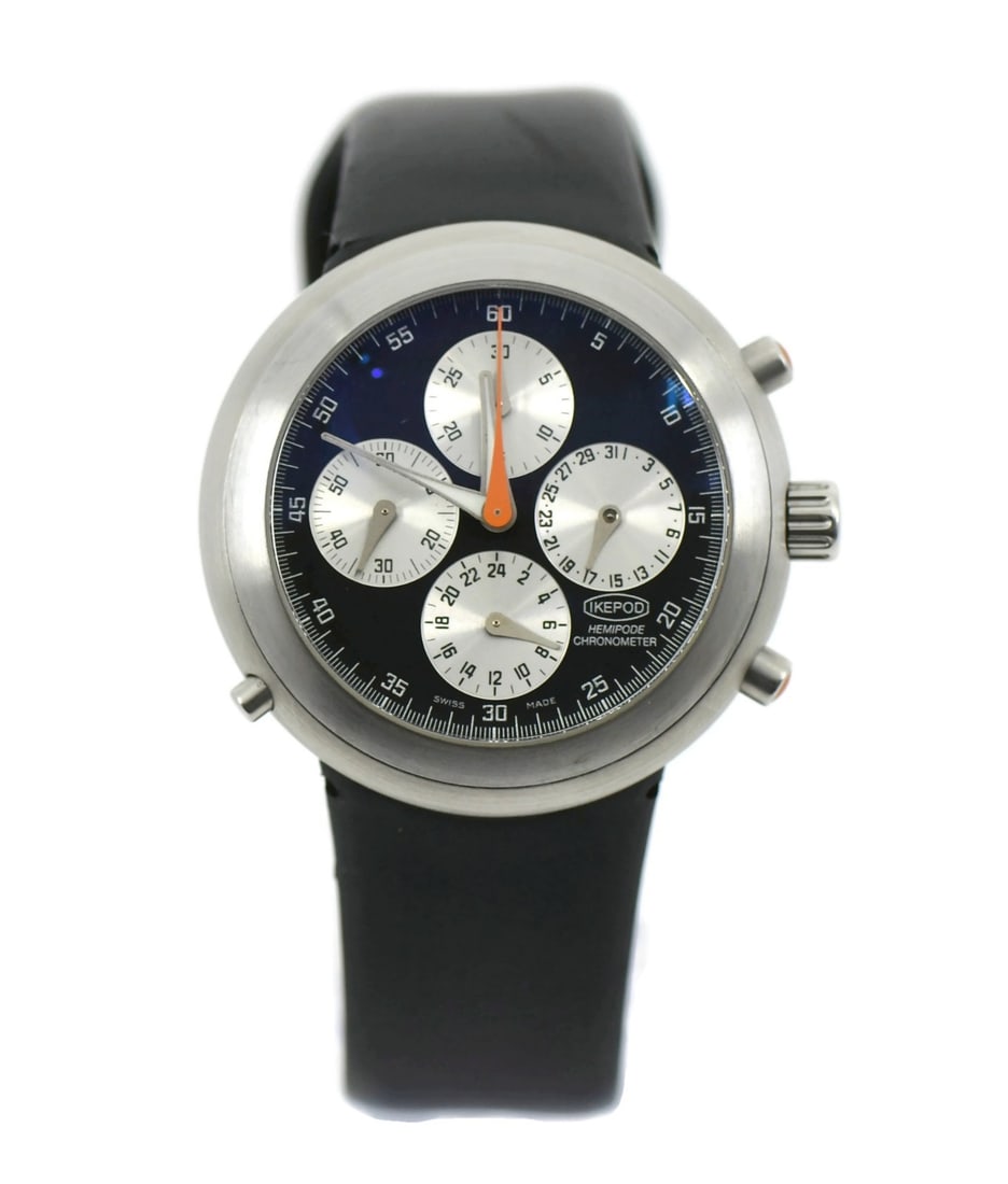 Ikepod Hemipode Chronograph Stainless Steel 44mm Watch with Box: Ikepod Hemipode Chronograph Stainless Steel 44mm Watch with Box Discover the Ikepod Hemipode Chronograph, a stunning wristwatch that combines elegance with functionality. This pre-owned timepiece feat