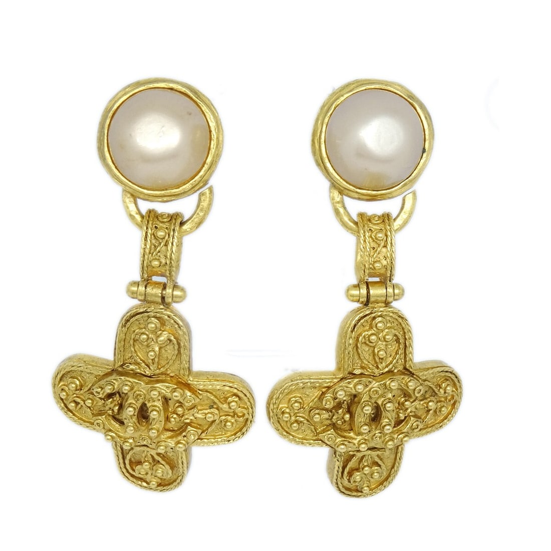 CHANEL 94A Clip On Dangle Earrings Gold Plated Faux Pearl: CHANEL 94A Clip On Dangle Earrings Gold Plated Faux Pearl Clip-on dangle earrings by Chanel featuring a gold-plated finish and artificial pearl accents. Marked 94A, this pair is made in France and com