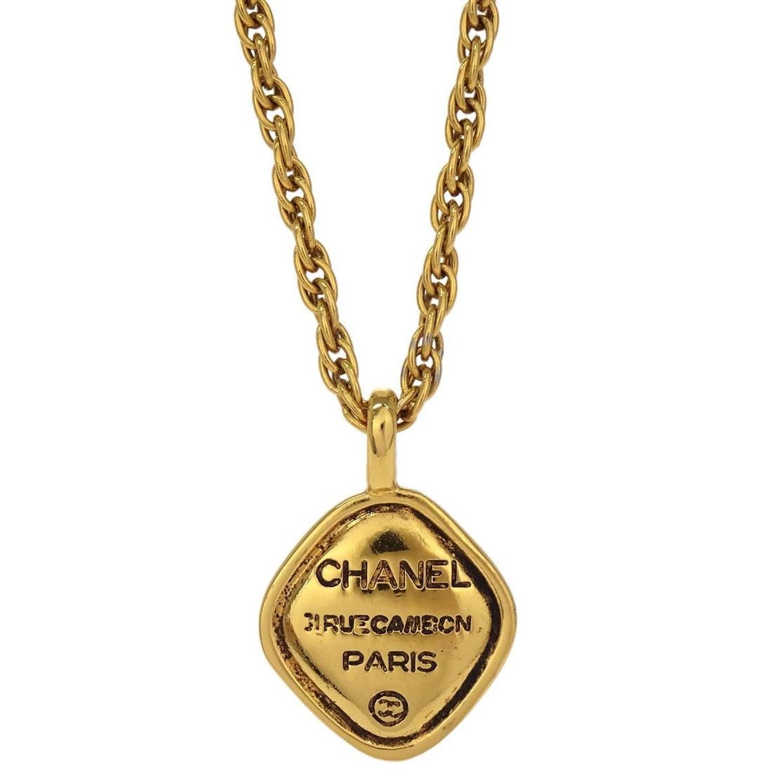 CHANEL Rhombus Charm Necklace Gold Plated Pendant France: CHANEL Rhombus Charm Necklace Gold Plated Pendant France Chanel gold rhombus pendant necklace with a charm-style pendant and gold-plated finish. Made in France, this piece comes with its box. Conditio