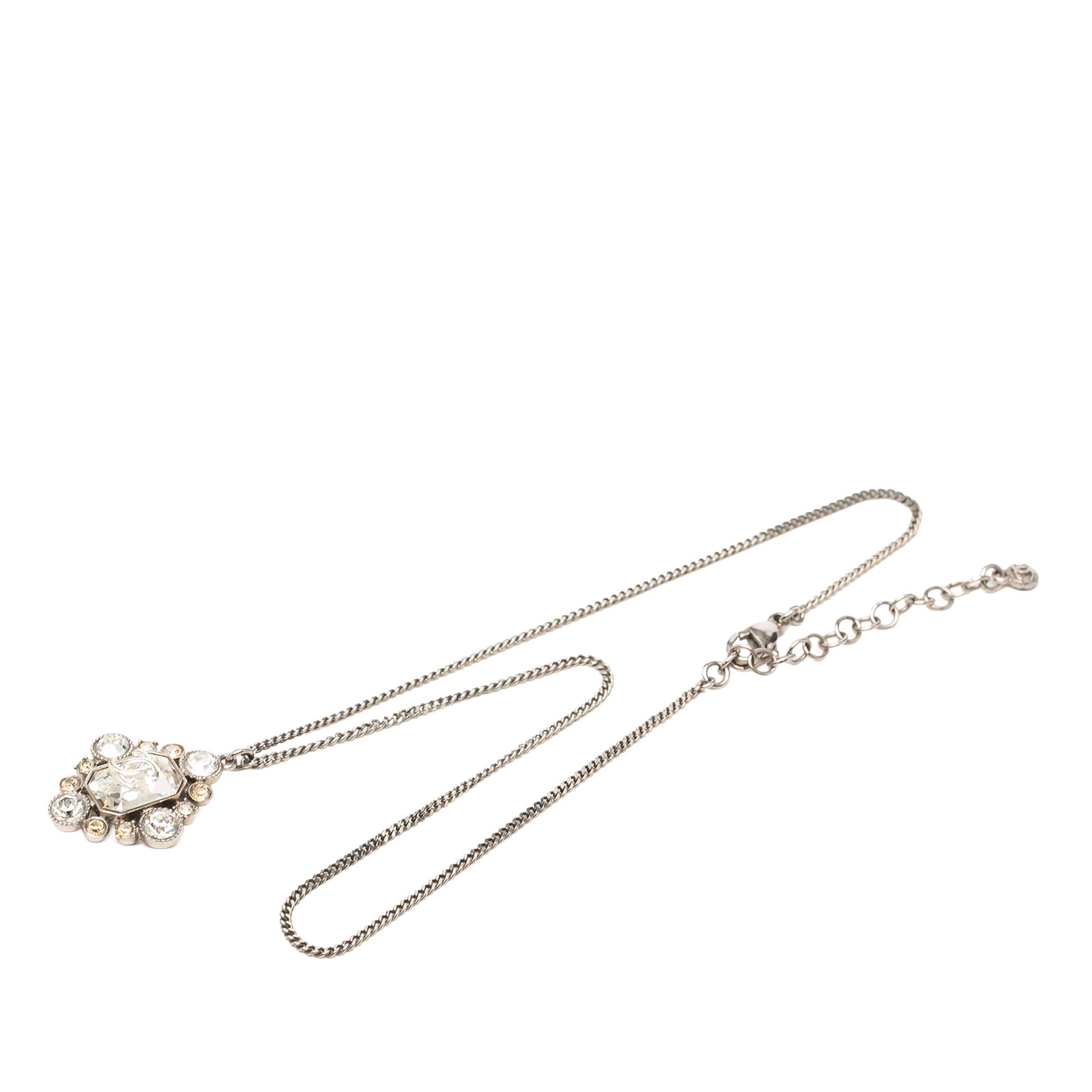 Chanel CC Pendant Necklace Silver Plated Metal Strass: Chanel CC Pendant Necklace Silver Plated Metal Strass Chanel CC Brass Strass Pendant Necklace in silver tone costume style, featuring a silver-plated chain with CC crystal pendant embellishment and a 