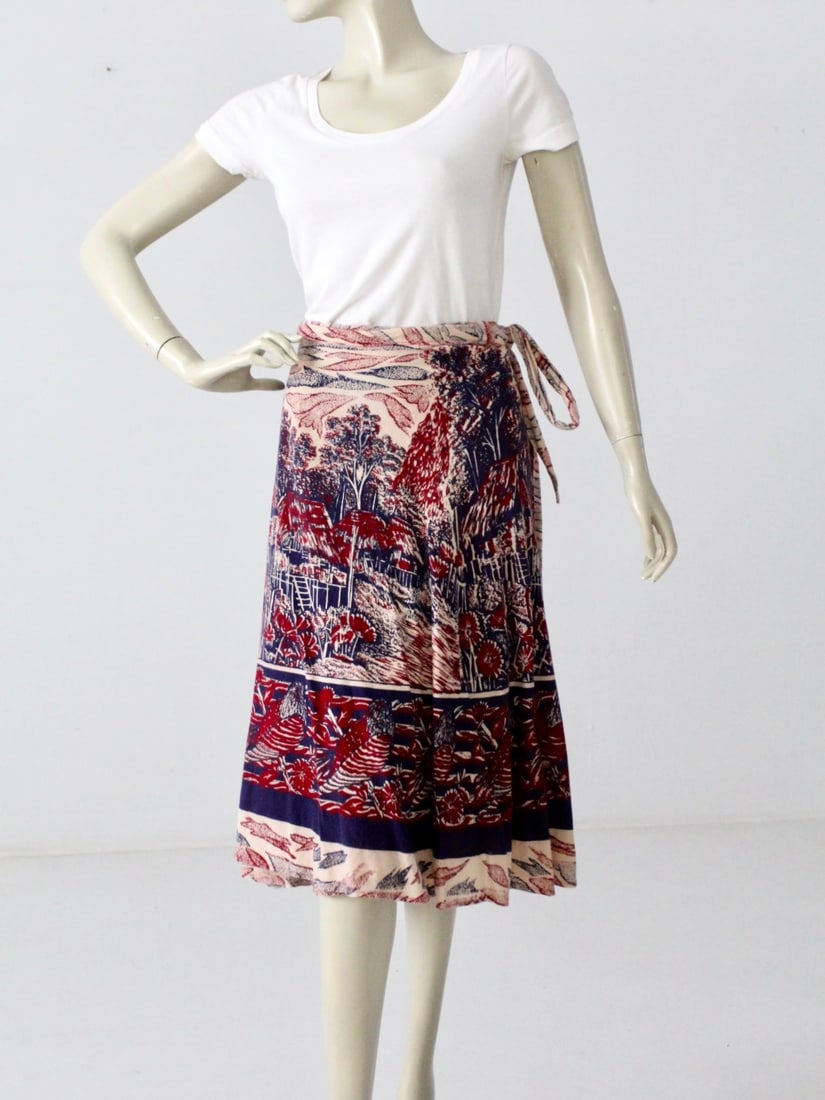Vintage 70s Boho India Cotton Wrap Skirt with Block Print: Vintage 70s Boho India Cotton Wrap Skirt with Block Print This vintage 70s wrap skirt showcases a unique boho style, crafted from soft India cotton. The fabric features a striking block print in navy 