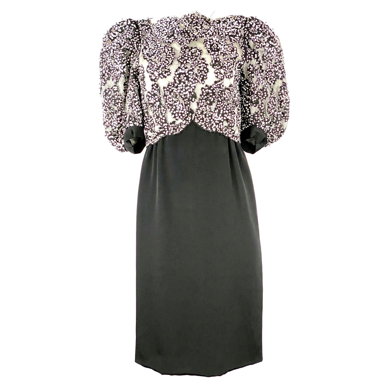 Michael Novarese Small Silk Evening Dress Black White Sequin: Michael Novarese Small Silk Evening Dress Black White Sequin Vintage Michael Novarese evening dress in black and white sequin silk, size Small. It features a black silk skirt, black mesh with white se