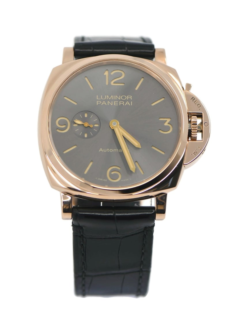 Panerai PAM00675 Luminor Due 18K Rose Gold Wristwatch: Panerai PAM00675 Luminor Due 18K Rose Gold Wristwatch A Panerai Luminor Due 3 Day wristwatch in 18K rose gold, model PAM00675. It features a gray analog dial, automatic mechanical movement, exhibition