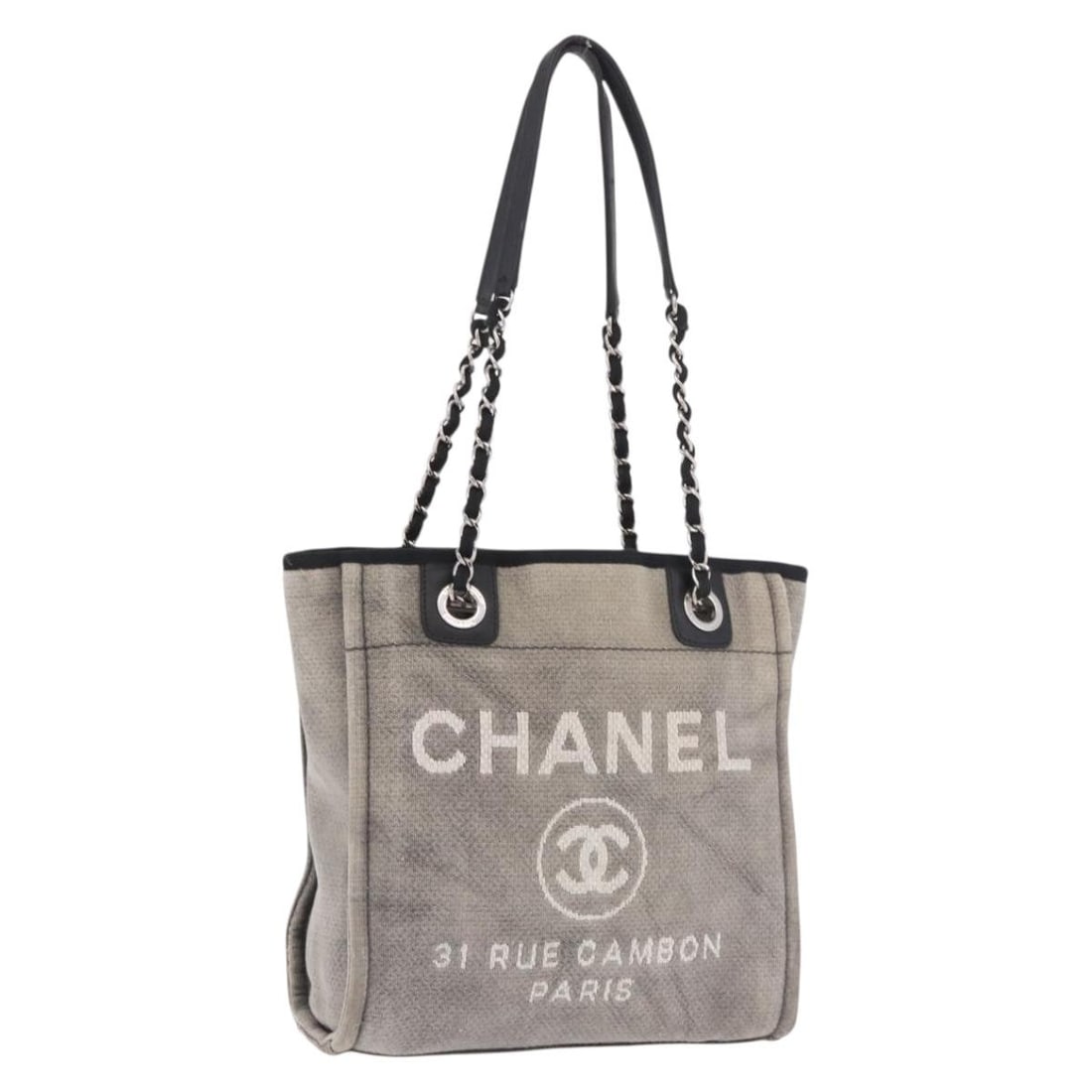 CHANEL Deauville Canvas Chain Tote Gray Silver CC: CHANEL Deauville Canvas Chain Tote Gray Silver CC CHANEL Deauville Line Chain Tote Bag in gray and silver canvas, made in France. This women's tote bag features a 25 cm x 25 cm x 10 cm size with an ap