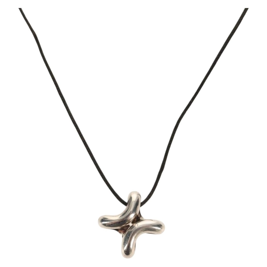 Hermes Lima Ag925 Silver Necklace 46cm France: Hermes Lima Ag925 Silver Necklace 46cm France Authentic Hermes Lima necklace in silver-tone Ag925 with a clean, minimalist design. Made in France, this women's necklace shows reasonable wear consisten