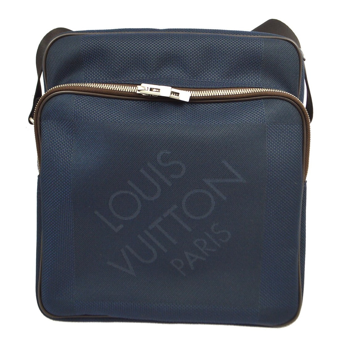 Louis Vuitton Pilot Blue Damier Geant Shoulder Bag N41159: Louis Vuitton Pilot Blue Damier Geant Shoulder Bag N41159 Louis Vuitton Pilot shoulder bag in blue Damier Geant canvas with leather trim. This medium bag features a zip closure, logo accents, inner an