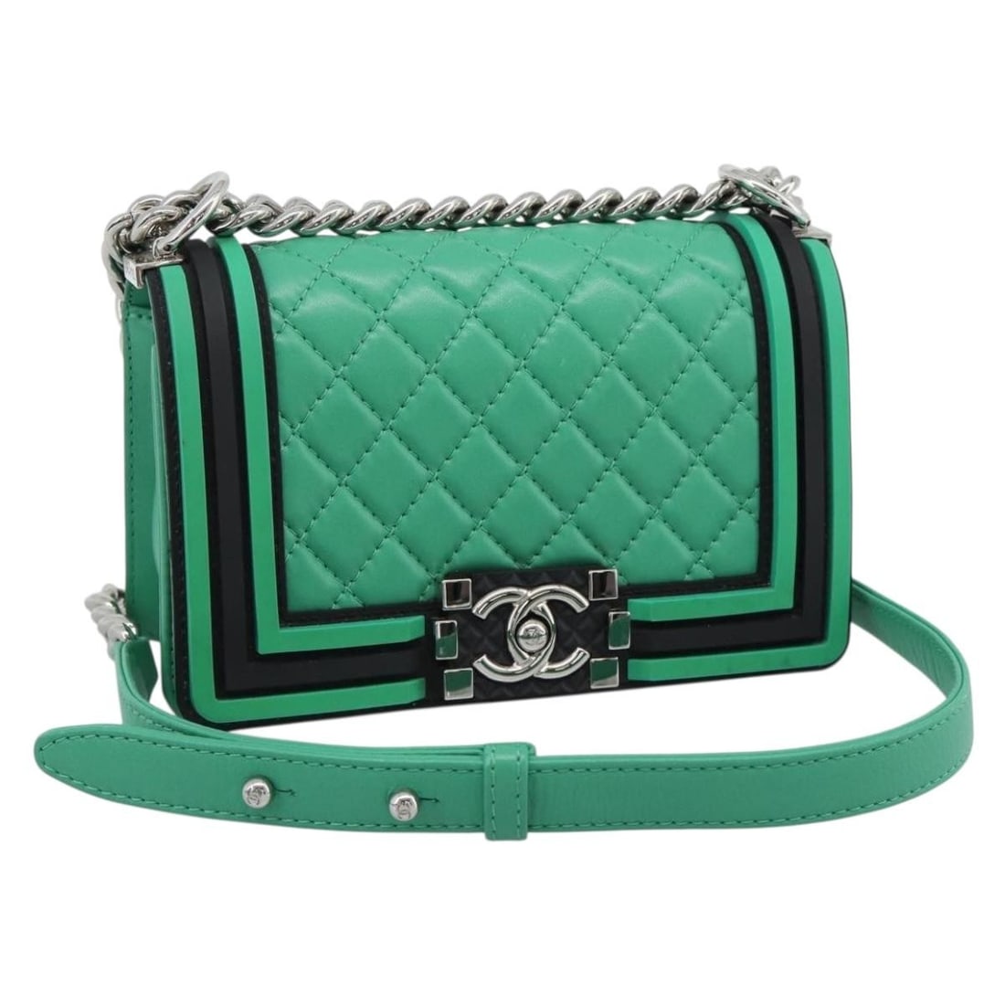 CHANEL Boy Shoulder Bag Green Lamb Skin Silver CC: CHANEL Boy Shoulder Bag Green Lamb Skin Silver CC This CHANEL Boy Chanel shoulder bag is crafted from lamb skin in green with silver-tone accents. It features a shoulder strap with a 14.6 inch drop an