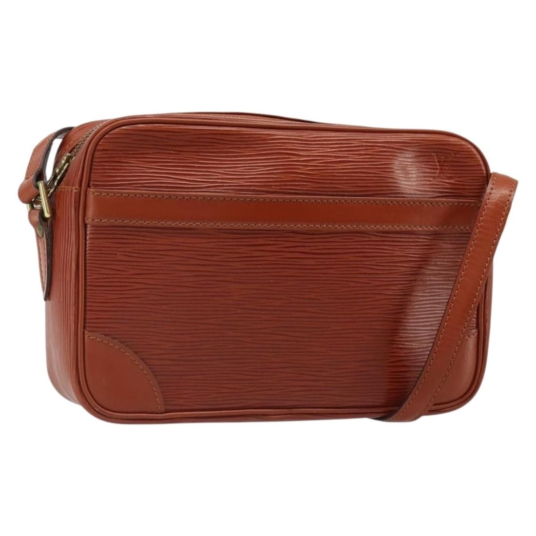 Louis Vuitton M52313 Trocadero 23 Brown Epi Leather Shoulder Bag: Louis Vuitton M52313 Trocadero 23 Brown Epi Leather Shoulder Bag Louis Vuitton Trocadero 23 shoulder bag in brown Epi leather. This women's bag is made in France and features an adjustable shoulder st