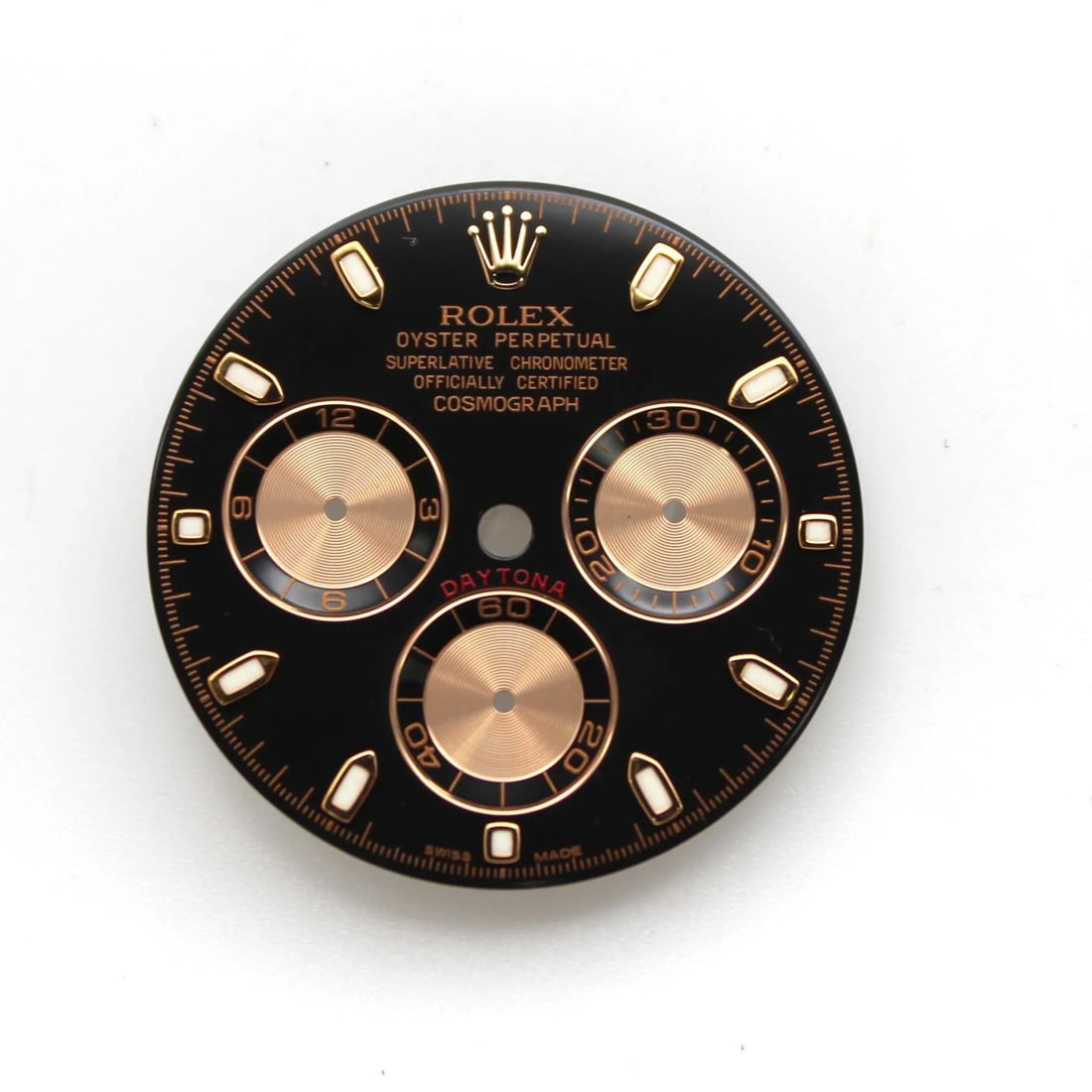 Black Dial for Rolex Cosmograph Daytona Everose Gold 116505 or 116515: Black Dial for Rolex Cosmograph Daytona Everose Gold 116505 or 116515 This is a pre-owned black dial designed for the Rolex Daytona Cosmograph models, crafted in the luxury style typical of Rolex. The
