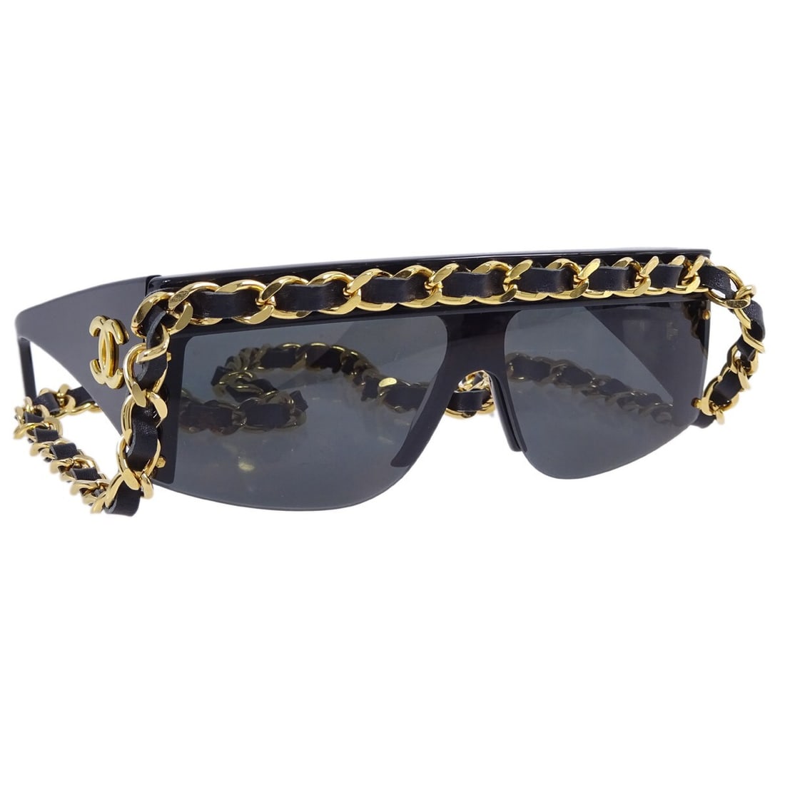 CHANEL 01456 94305 square sunglasses black acrylic chain detail: CHANEL 01456 94305 square sunglasses black acrylic chain detail Chanel square sunglasses in black acrylic with black lenses and a gold-plated chain detail. Made in Italy, this women's eyewear pair com