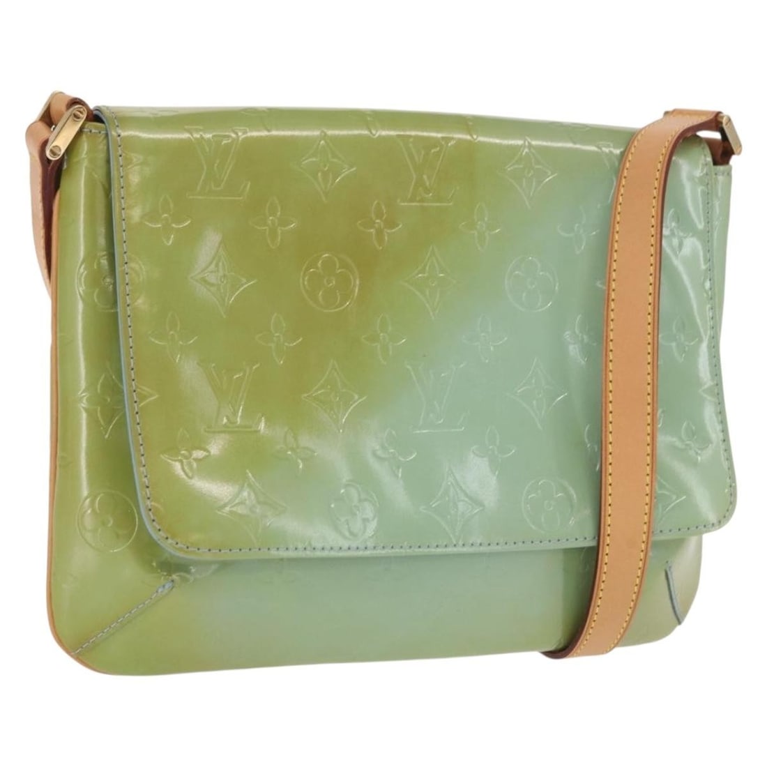 Louis Vuitton Thompson Street Baby Blue Patent Leather Shoulder Bag M91009: Louis Vuitton Thompson Street Baby Blue Patent Leather Shoulder Bag M91009 This Louis Vuitton Monogram Vernis Thompson Street Shoulder Bag features a baby blue patent leather exterior and is crafted f