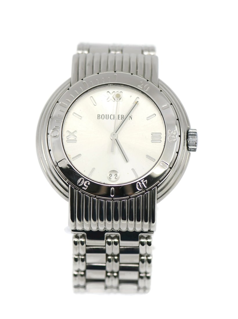 Boucheron Quartz Stainless Steel Wristwatch 37mm Authentic: Boucheron Quartz Stainless Steel Wristwatch 37mm Authentic This elegant Boucheron wristwatch features a sleek stainless steel case and band, making it a timeless accessory for any occasion. With a 37m