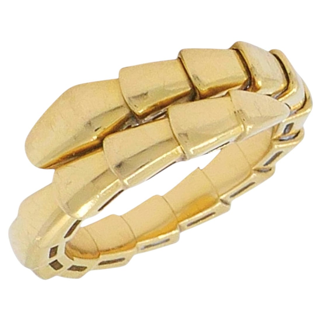 Bvlgari Serpenti Viper 18K Gold Snake Ring Single Coil: Bvlgari Serpenti Viper 18K Gold Snake Ring Single Coil Authentic Bulgari Serpenti Viper single-coil snake ring in polished 18k gold. This estate ring features a segmented, scale-like design with a cle