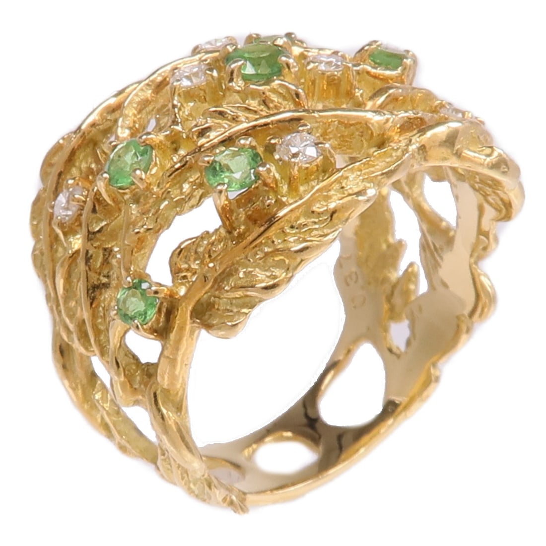 18K Yellow Gold Garnet Diamond Ring Size 5.75: 18K Yellow Gold Garnet Diamond Ring Size 5.75 A women's ring in 18K yellow gold featuring garnet and diamond accents. The ring is size 5.75, with a green and clear color presentation, and measures 5-1