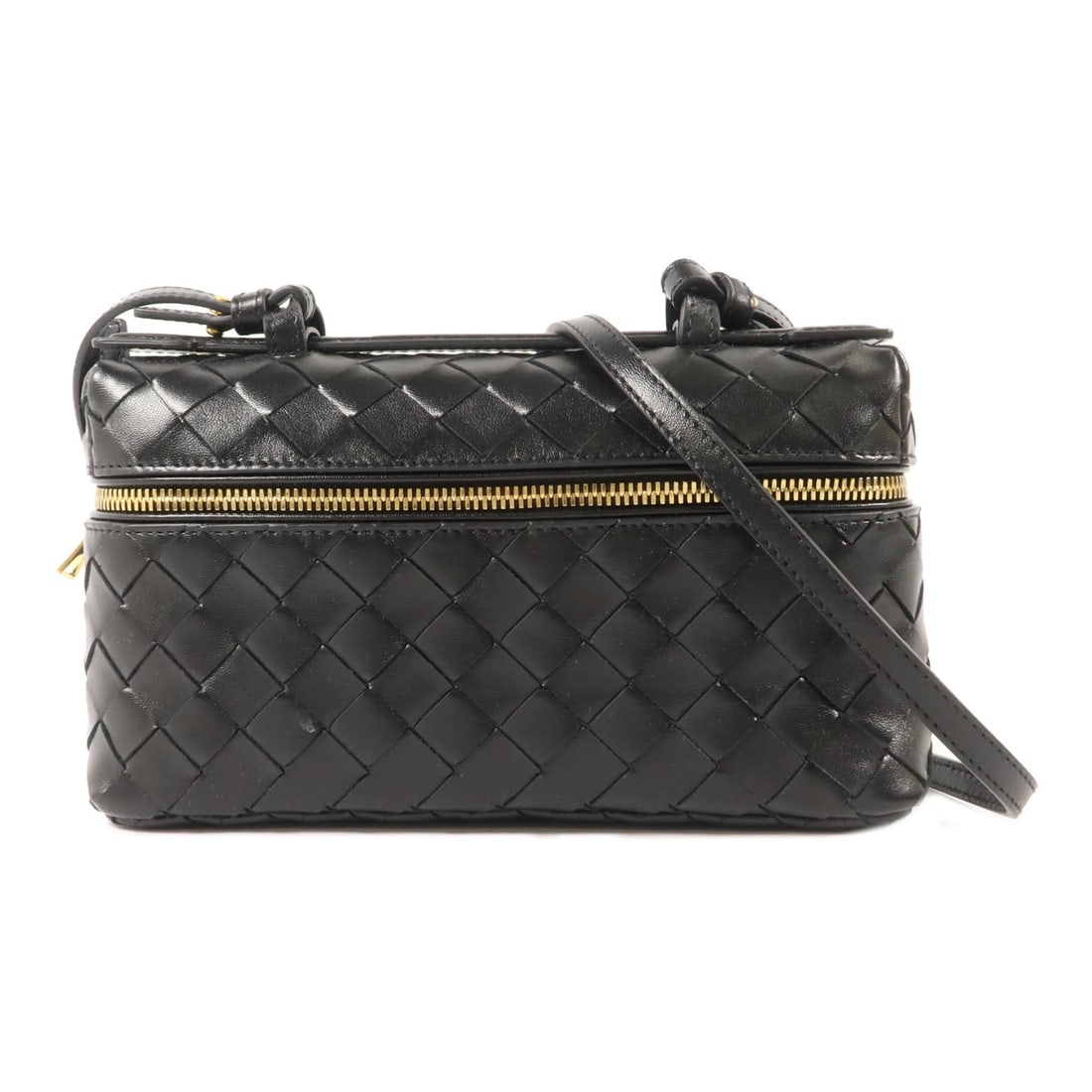 Bottega Veneta Bang Bang Black Calfskin Shoulder Bag 789109 V3IV1 8425: Bottega Veneta Bang Bang Black Calfskin Shoulder Bag 789109 V3IV1 8425 Bottega Veneta BV GHW Bang Bang Shoulder Bag in black calfskin (cowhide). This shoulder bag features the model number 789109 V3IV