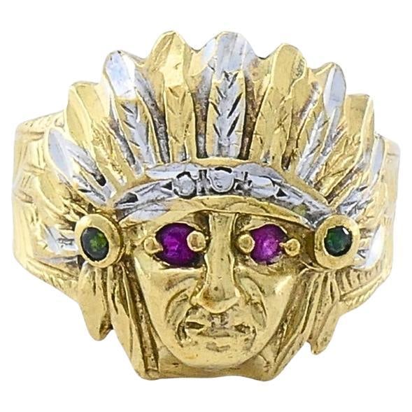 10k Gold Chief Headdress Ring Size 5.25 Mid Century: 10k Gold Chief Headdress Ring Size 5.25 Mid Century Vintage ring crafted in 10k yellow gold, featuring a highly detailed sculpted Native American chief wearing a full feathered headdress. The design i